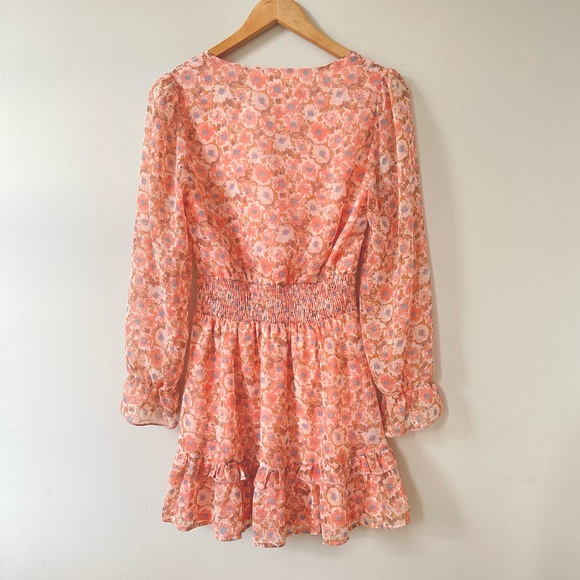 NWT Lush V-Neck Overlap Smock Waist Dress in Apricot Floral - S - Picture 3 of 3